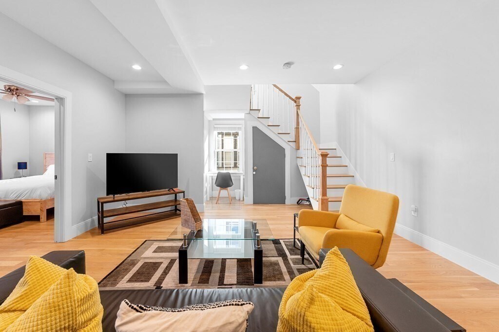 0 Pleasant St Unit 2, Malden, MA 02148 Room for Rent in Malden, MA