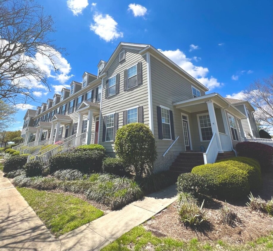 Primary Photo - 4016 Colleton Ct