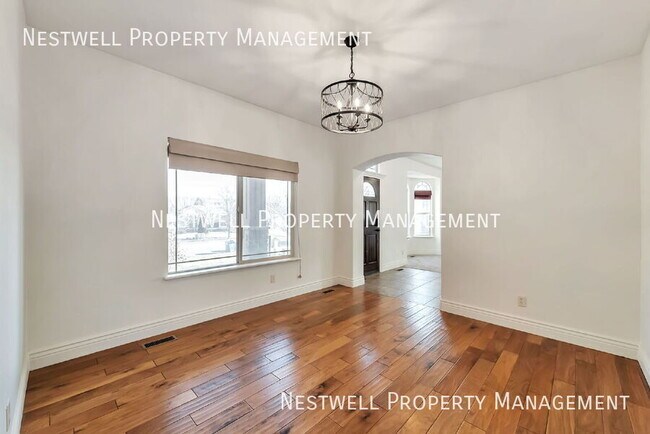 Building Photo - 2493 S Aster Way