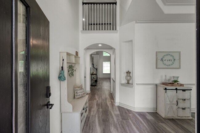 Foto del edificio - 3215 Canterbury Ln