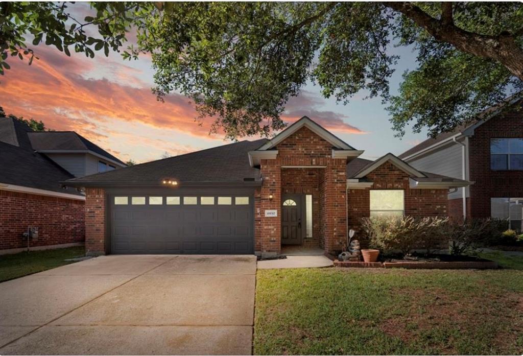 Foto principal - 6930 Atasca Creek Dr