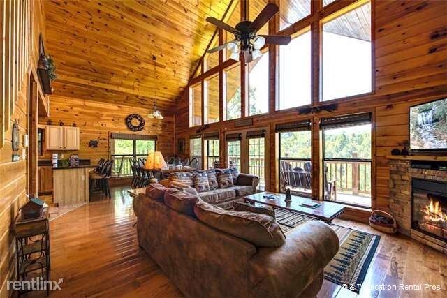 Foto del edificio - 2209 Legend Dr