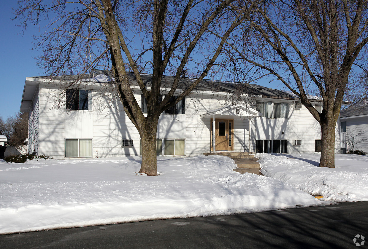 Primary Photo - Centennial & Heritage Apartments