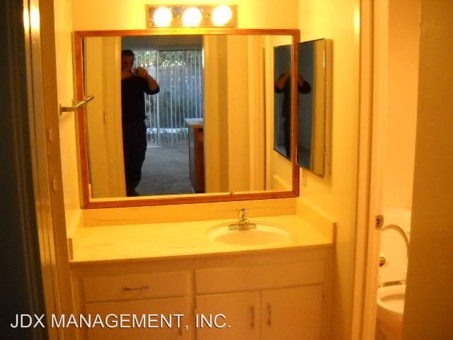 Foto del edificio - 4767 Mansfield St