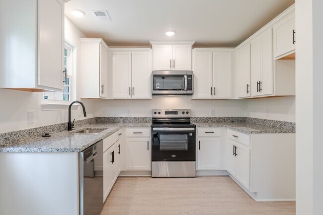 Foto del edificio - New Construction Home for Rent