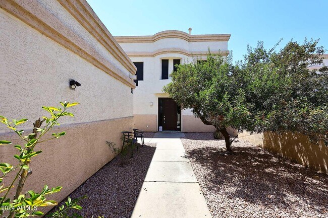 Foto del edificio - 6006 N 5th Pl