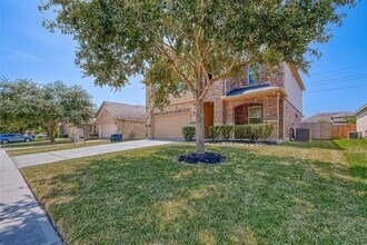 Building Photo - 18211 Cimmaron Oak Ln