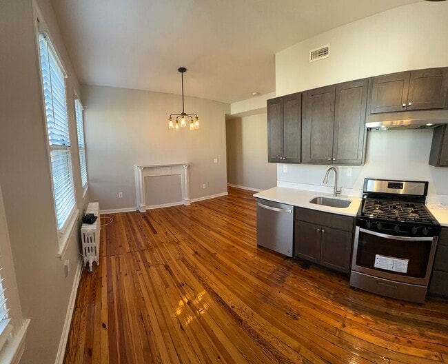 Photo - 715 15th St SE Apartment