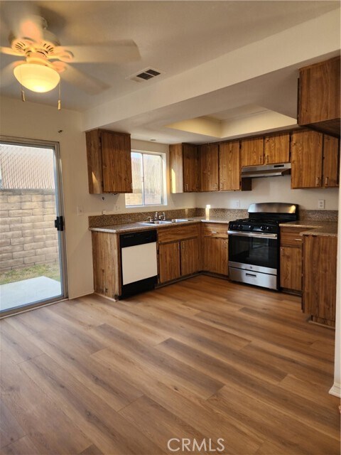 Foto del edificio - 9563 Park St