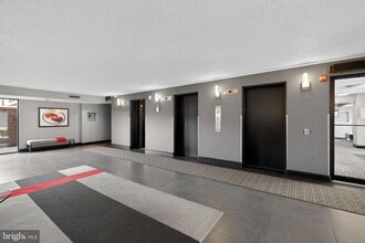 Building Photo - 200 N Pickett St