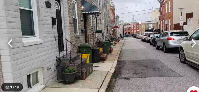 Street - 123 Bloomsberry St