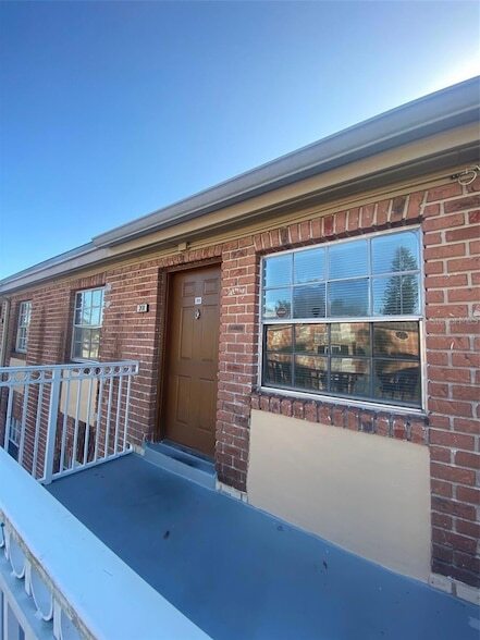 Foto del edificio - 551 Flemming Way