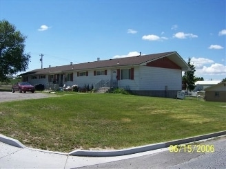 Primary Photo - 635 Calder