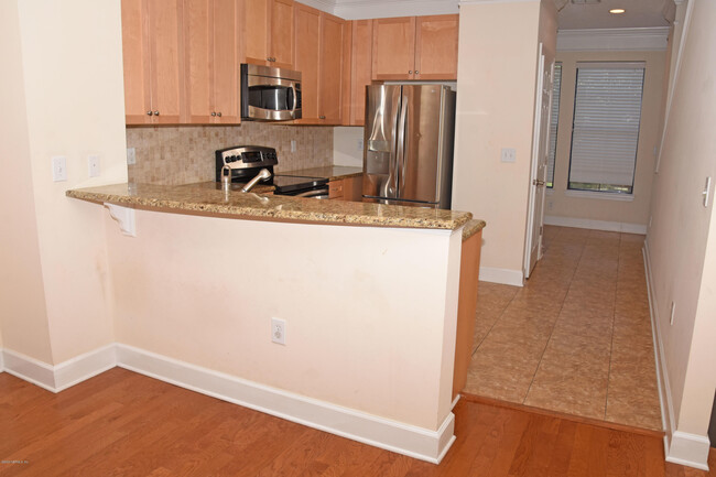 Building Photo - 9823 Tapestry Park Circle