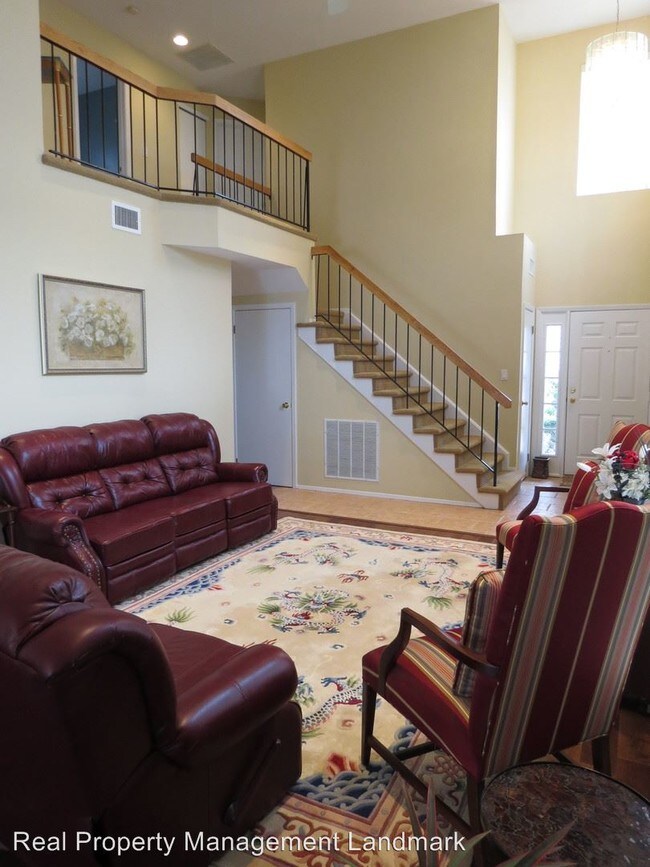 Foto del edificio - 50 Colony Dr