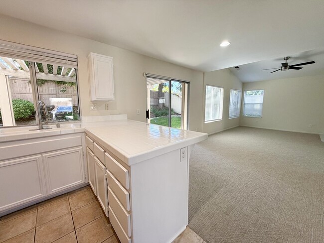 Building Photo - 1304 Thunder Springs Dr