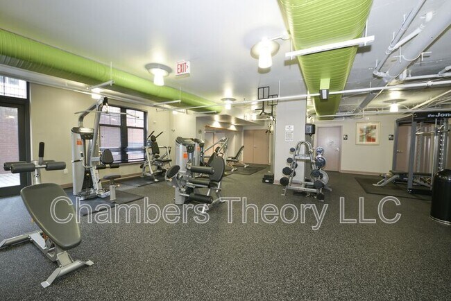 Foto del edificio - 1021 N Garfield St