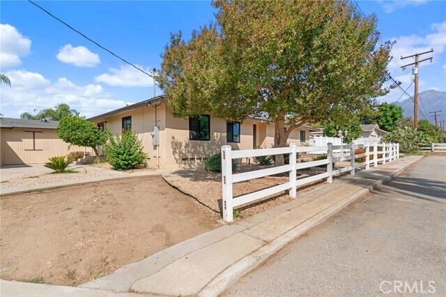 Foto del edificio - 7420 Ivy Ln