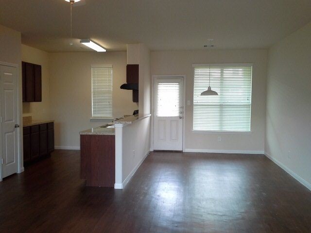 Building Photo - Bavaria - 9706 Cira Ct Houston TX 77044