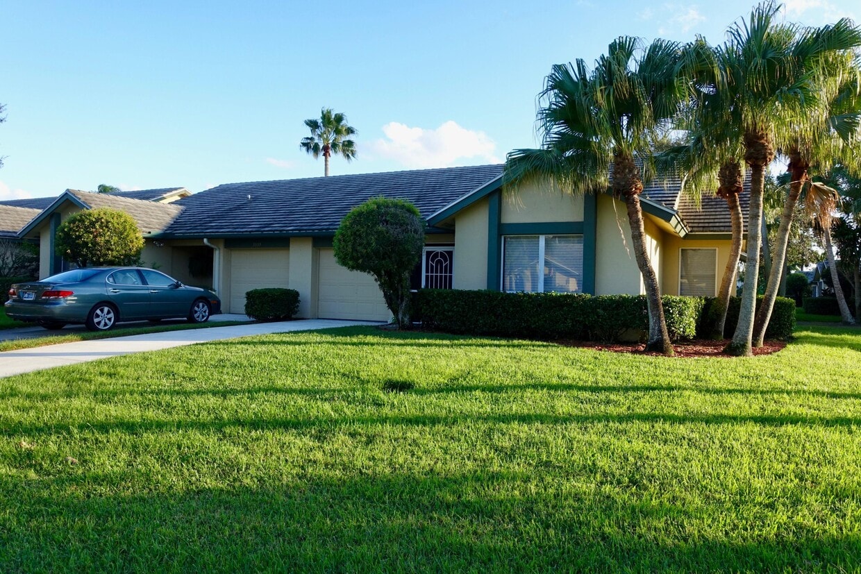3341 SW Villa Place Palm City Fl 34990 Room for Rent in Palm City, FL