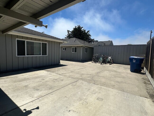 Foto del edificio - Del Playa Mountain Side - Ocean, Island and Sunset Views (Managed by: EIPM, Inc.)