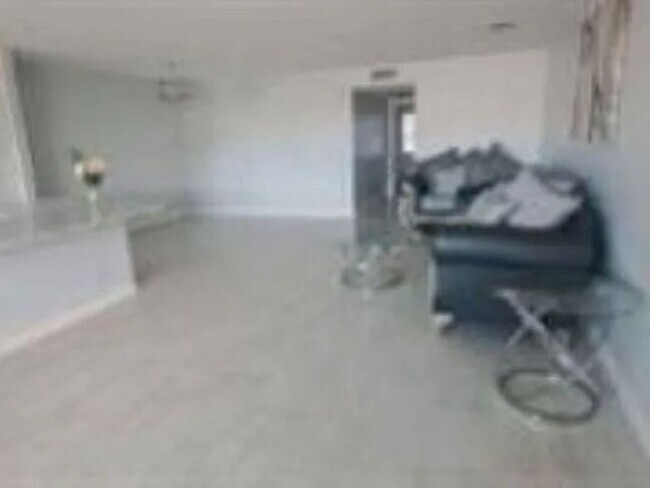 Foto del edificio - 14588 Canalview Dr
