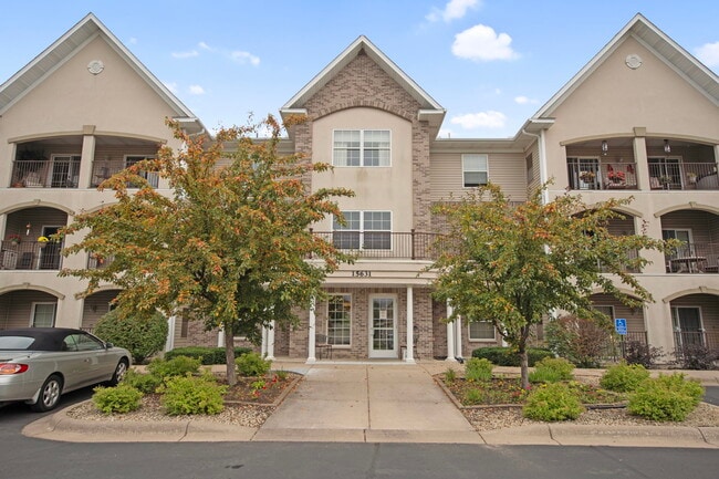 Foto del edificio - 15631 Linnet St NW