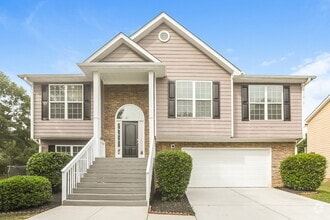 Building Photo - 2452 Temple View Dr