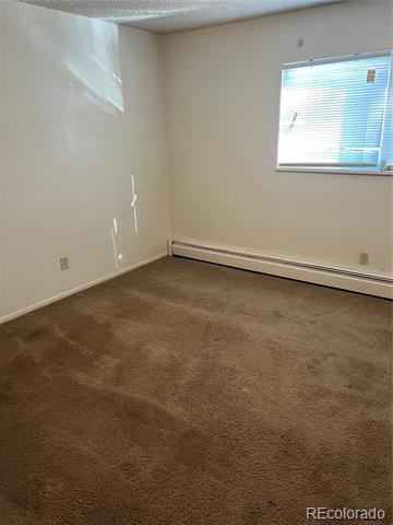 Foto del edificio - 952 S Iola St