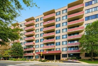 Building Photo - 4201 Cherry Hill Rd