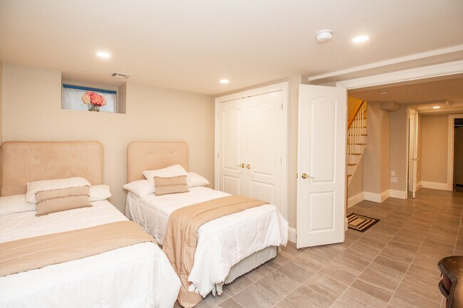 Foto del edificio - 167 Salisbury Rd