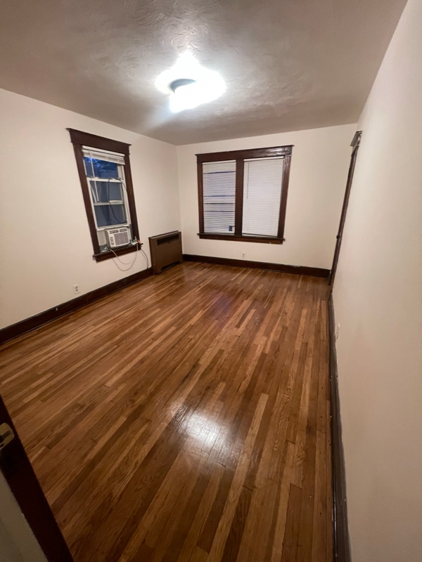 Foto del edificio - 734 Riverside Dr