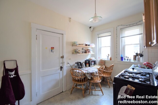 Photo - 1725 Commonwealth Ave Apartment