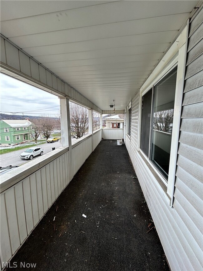 Building Photo - 121 Parr Ave