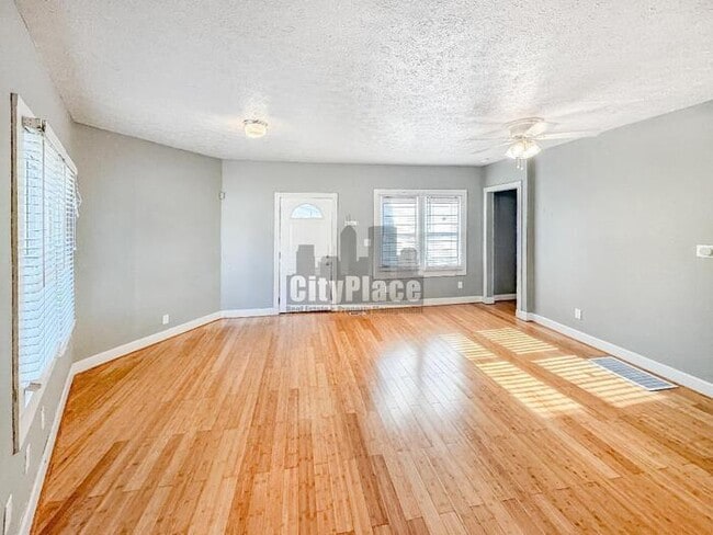 Building Photo - 3530 Guilford Ave