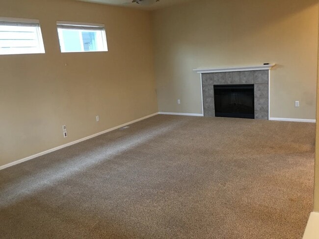 Photo - 2441 NE Ivy Way House