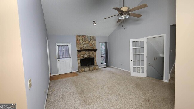 Foto del edificio - 6694 Live Oak Ln