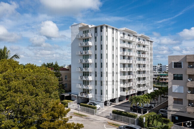 Knightsbridge Condominium