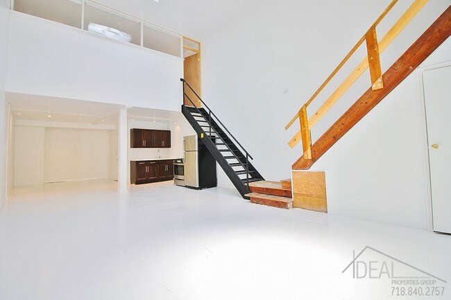 Building Photo - 36-46 South 4th Street #D33R