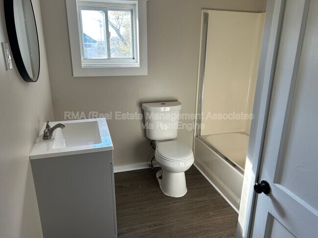 Foto del edificio - 132 Peachtree St