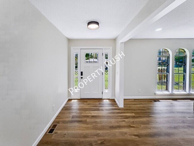 Foto del edificio - 702 Fricks Ln
