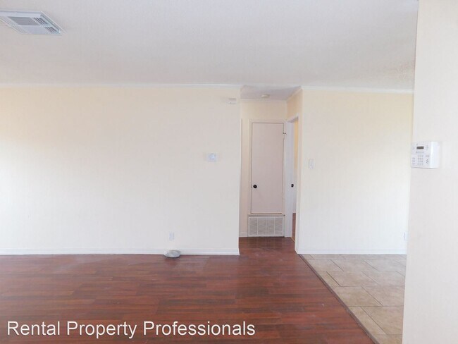 Building Photo - 3 br, 2 bath House - 1034 Lemon Tree St.