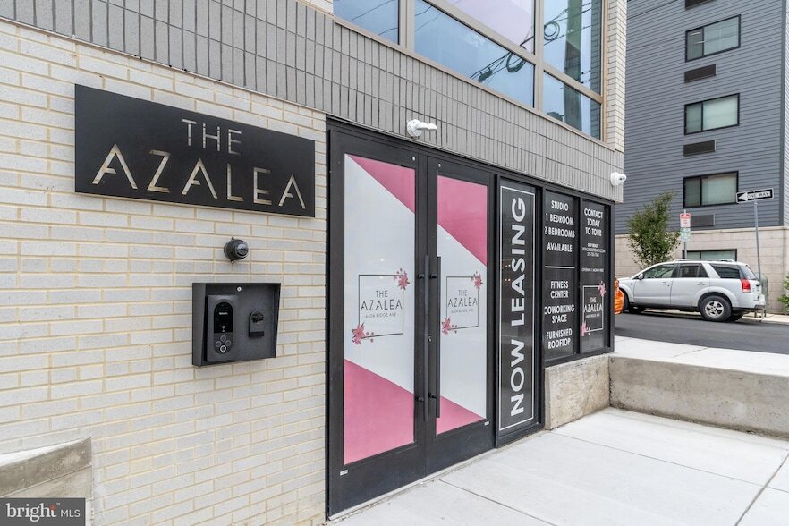 Building Photo - 6910 Ridge Ave