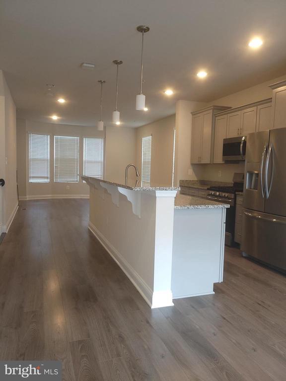 Building Photo - 7111 Tyndale Way