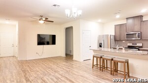 Foto del edificio - 1123 Loma Mesa