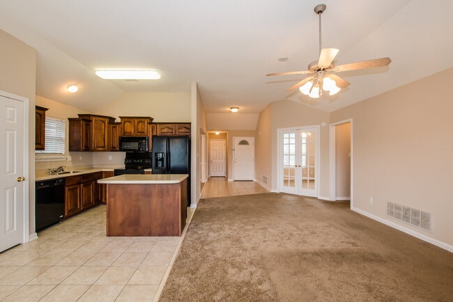 Foto del edificio - 938 Classic Cove