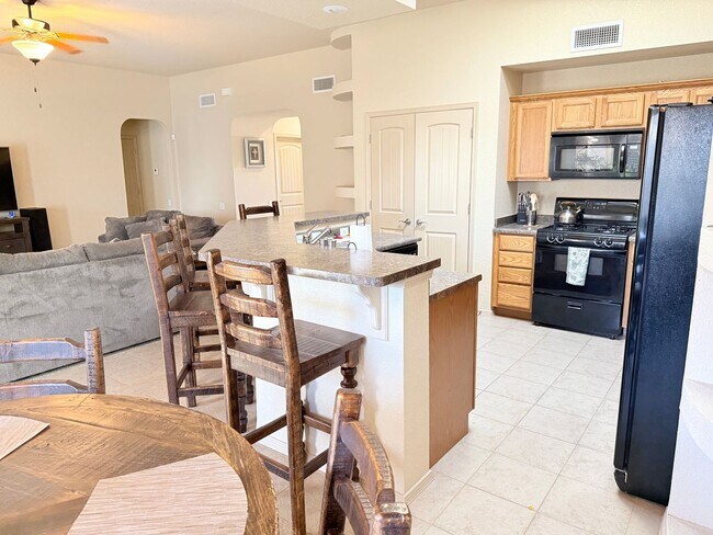 Foto del edificio - 5703 Ireland Dr