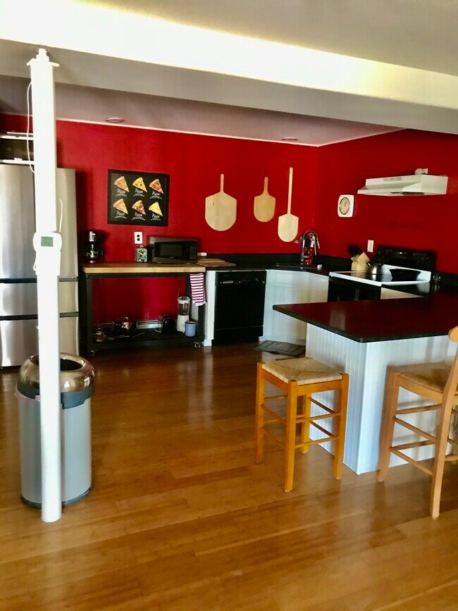 Photo - 245 Piper Dr House