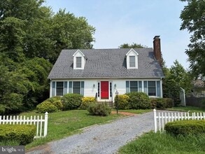Building Photo - 103 Douglass Ln