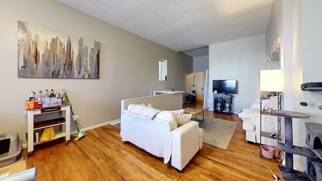 Foto del edificio - 3535 N Southport Ave